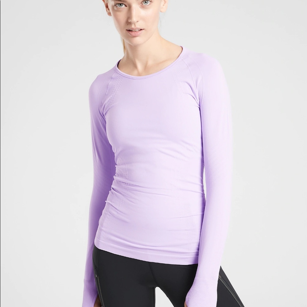 Athleta lavender speedlight top